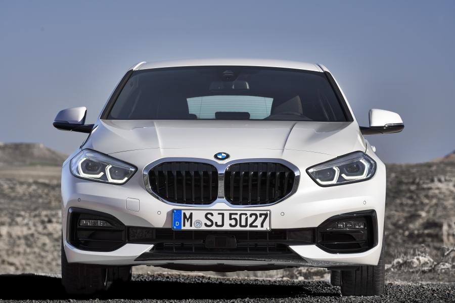  BMW 118i Sportline (F40) 2019 года  (WW) (фото 8 из 81)